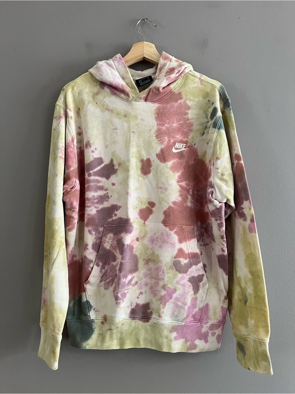 Nike Sportswear Hoodie Mens Small Tie Dye Sweatshirt DJ0488-638 Paint Splash